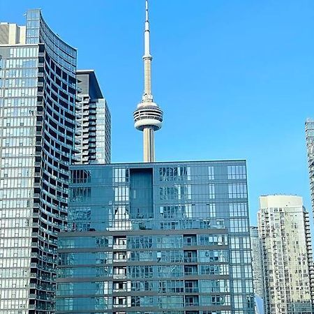 Upscale Downtown Toronto Condos By Cn Tower Exterior foto